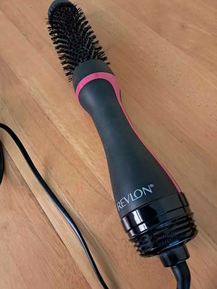 Photo of free Heated hair brush (Belper DE56) #1