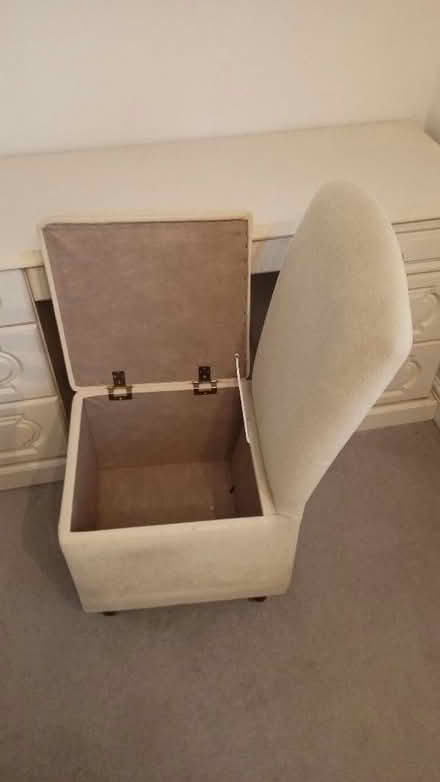 Photo of free Dressing table and chair (Batford AL4) #4