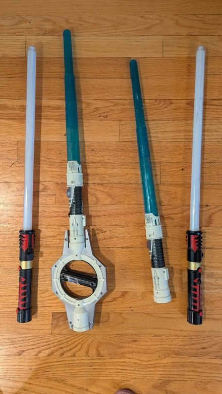Photo of free Light sabers toys (Lawrence and el Camino) #1