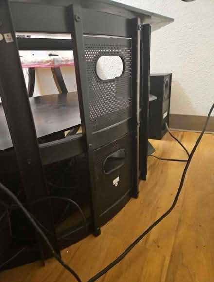 Photo of free TV stand (Fair Oaks and Wolfe) #4