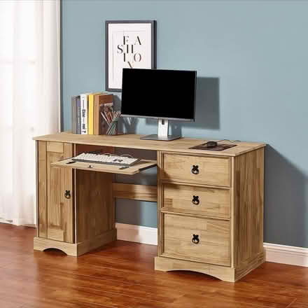 Photo of free Mexican pine Desk (RG10 Hurst) #3