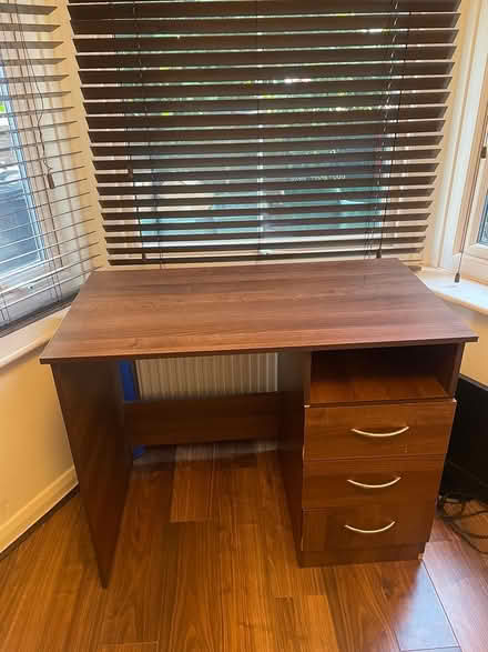 Photo of free Dark wood desk (Finsbury Park N4) #1