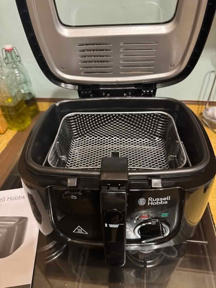 Photo of free Deep Fat Fryer (HP19) #3