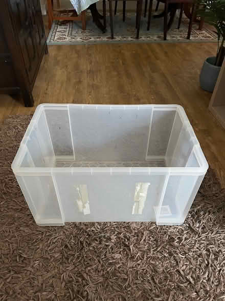 Photo of free Large 84 L container (Wimbledon SW19) #2
