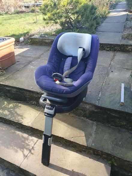 Photo of free Maxi cosi pearl car seat (Middleton DE4) #1