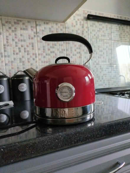 Photo of free Red Kettle (Wadworth DN11) #1