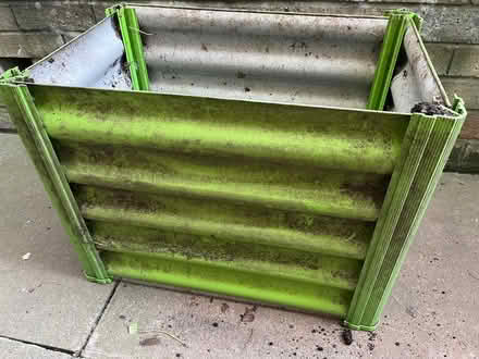 Photo of free Tin planter (Kendal LA9) #1