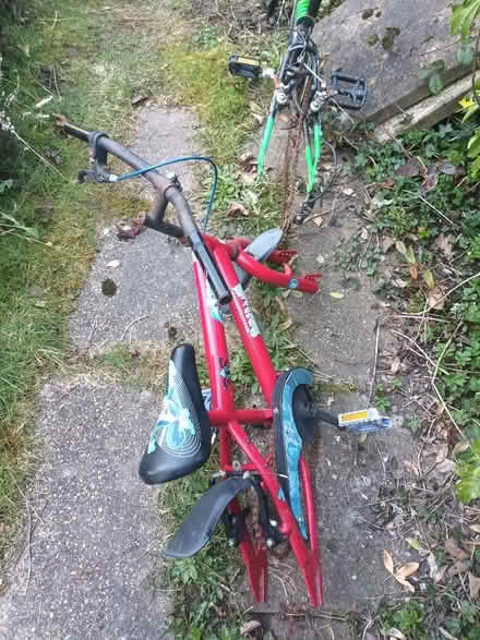 Photo of free 2 x bike frames and parts (Bedmond WD5) #2