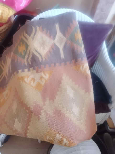 Photo of free African rug (IP4) #1