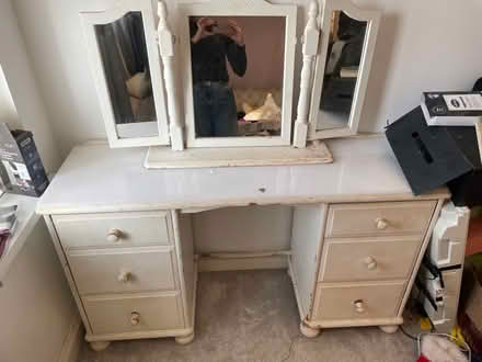 Photo of free White vanity (Havant PO9) #1