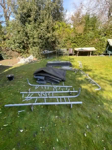 Photo of free Trampoline (Sm6 0hn) #2