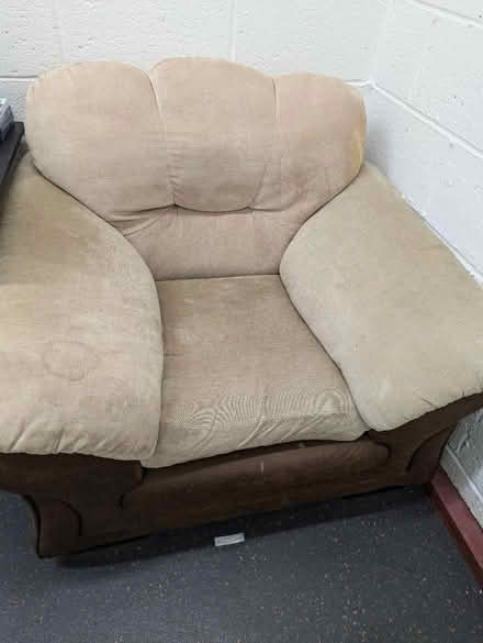 Photo of free Fabric and leather armchair (ME145EL) #1