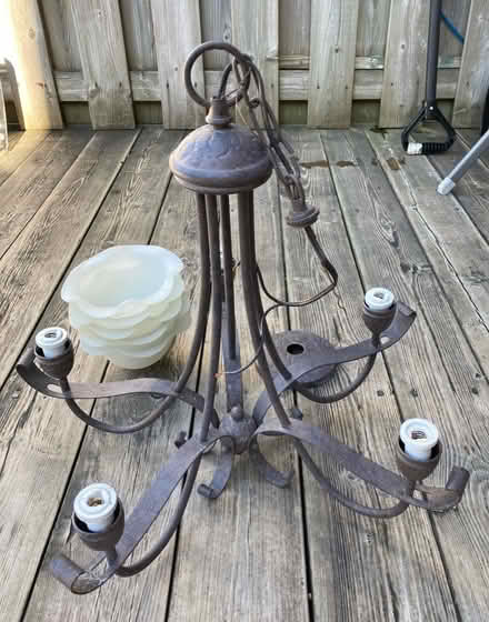 Photo of free Vintage Chandelier (Somerset/Bayswater) #3