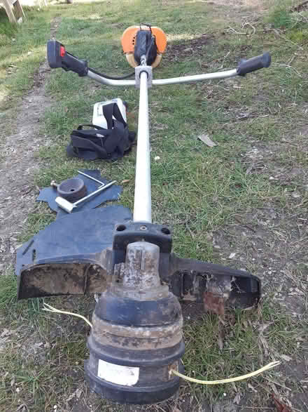 Photo of free Strimmer/brush cutter (Fishbourne PO19) #2