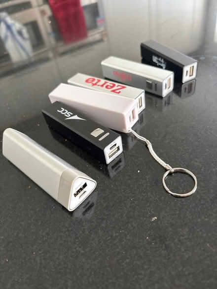 Photo of free USB Power Banks (RG8 (Whitchurch Hill)) #1
