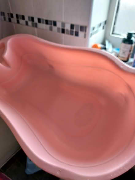 Photo of free Baby bath (Greaves LA1) #1