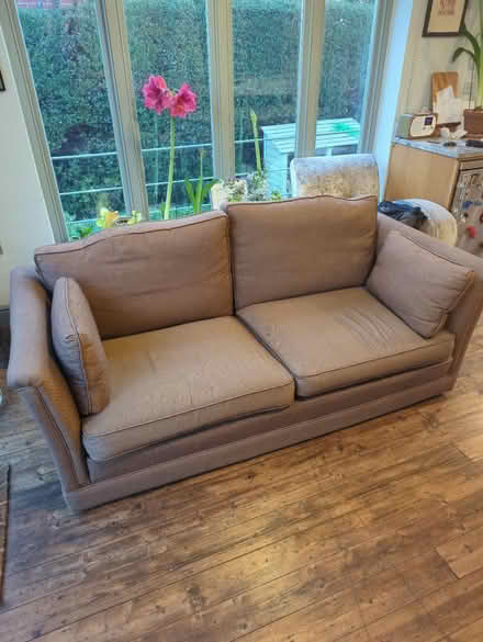 Photo of free Sofa (DE23) #2