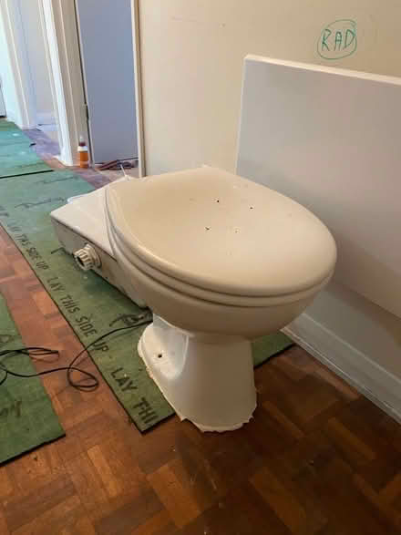 Photo of free Pedestal sink and toilet plus taps (St Albans AL3) #3