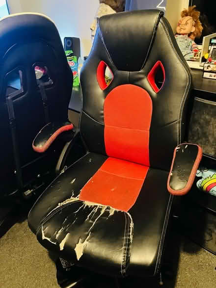 Photo of free Gaming chair - well used (Tetney DN36) #1