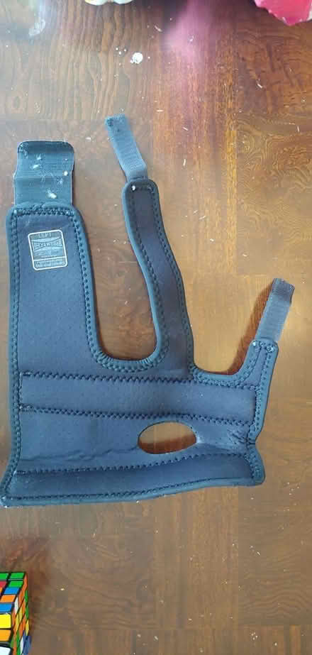 Photo of free Left wrist brace (Columbia, Clemens Crossing) #1