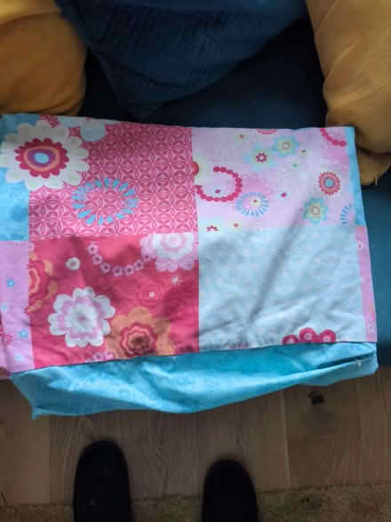 Photo of free Various single bedding (Lake End SL6) #1