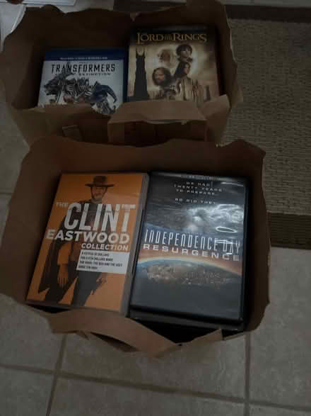 Photo of free DVDs, some Blu-Ray (Keizer) #1