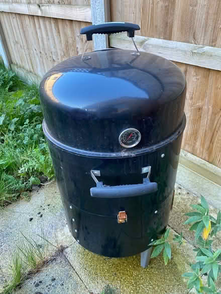 Photo of free 3 in 1 smoker + bbq (Beampark, Rainham RM13) #3