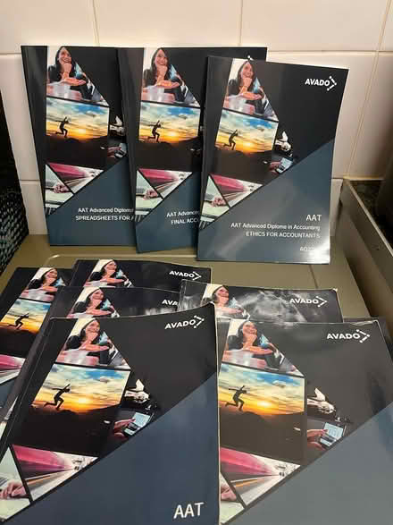 Photo of free AAT Study Books (Morden SM4) #1
