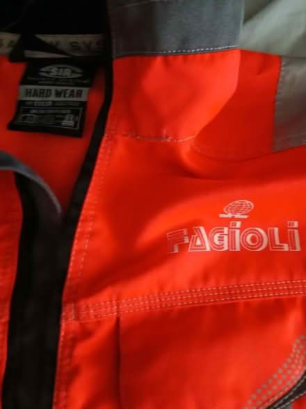 Photo of free Hi Vis jacket. XL (Goodmayes IG3) #2