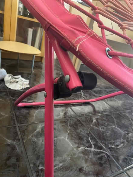 Photo of free Pink bungee chair (Norbiton KT2) #4