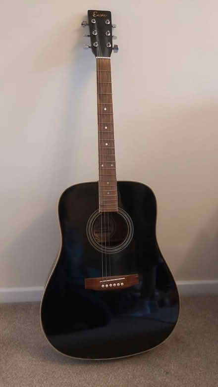 Photo of free Acoustic Guitar (Glenfield, LE3) #4