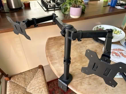 Photo of free Dual screen computer stand (Bierton Aylesbury) #1