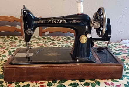 Photo of free Singer sewing machine (Penrith CA11) #1