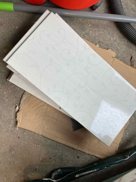 Photo of free Wood doors and tiles (SE16) #3