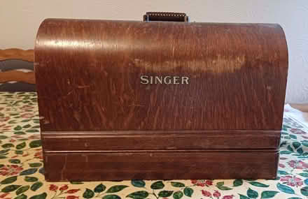Photo of free Singer sewing machine (Penrith CA11) #2