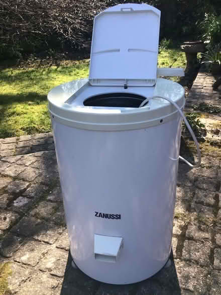 Photo of free Spin dryer (Mudeford BH23) #1