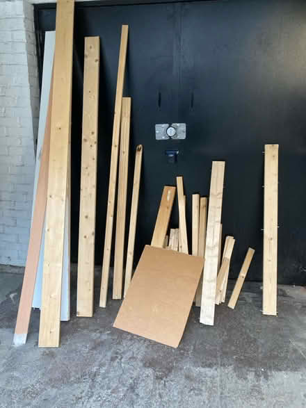 Photo of free Wood doors and tiles (SE16) #1