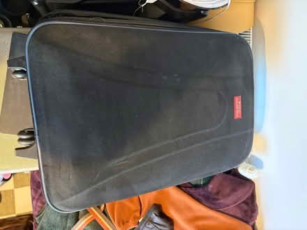 Photo of free polo suitcase (pollokshaws) #1
