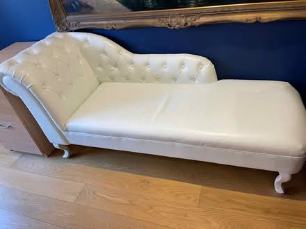 Photo of free White chaise longue (London SE19) #1