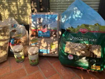Photo of free Bunny hay and treats (Westchester nr LMU) #1