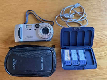 Photo of free Sony digital camera DSC-P71 (Waterlooville PO8) #1