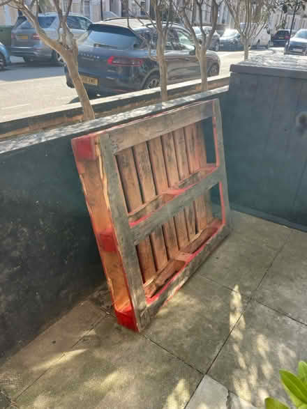 Photo of free pallet (SE17) #1
