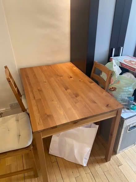 Photo of free Dining table (Chiswick w4) #1