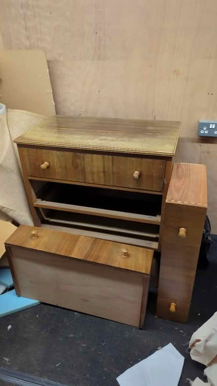 Photo of free Vintage chest of drawers (Chesham HP5) #1