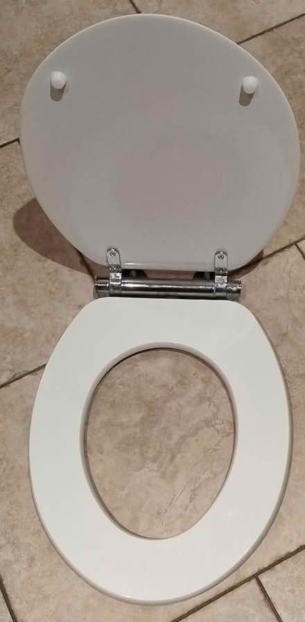 Photo of free New white toilet seat (CT21) #2