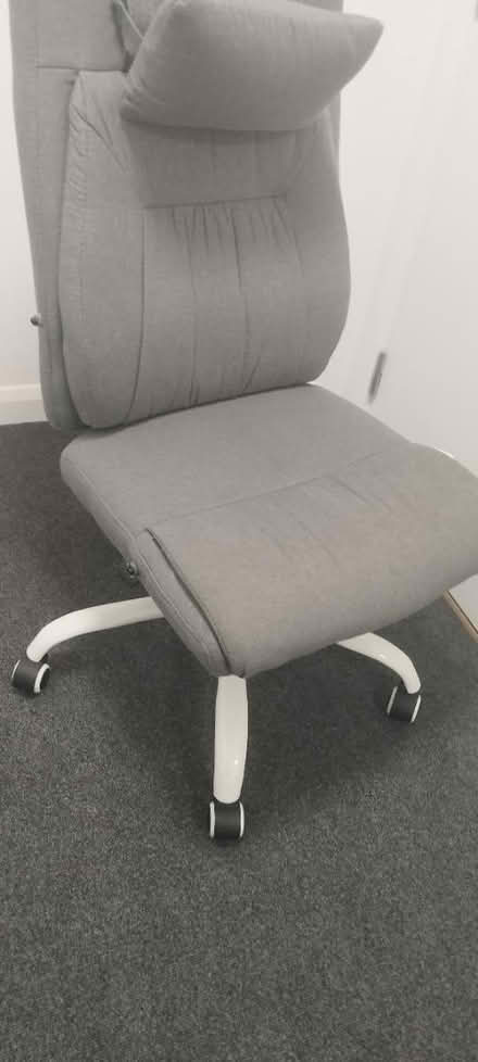 Photo of free Desk chair (E15) #1