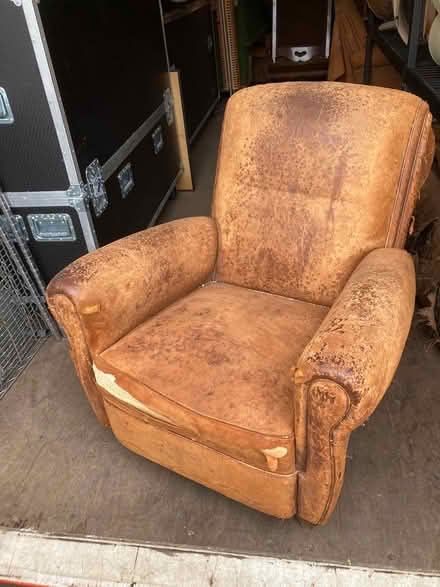 Photo of free Armchair for reupholstering (Dunfermline KY11) #1