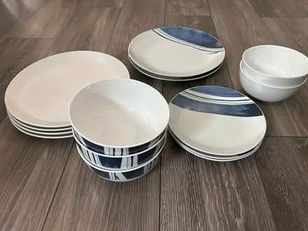 Photo of free Bowls, small plates and big plates (RG4) #3