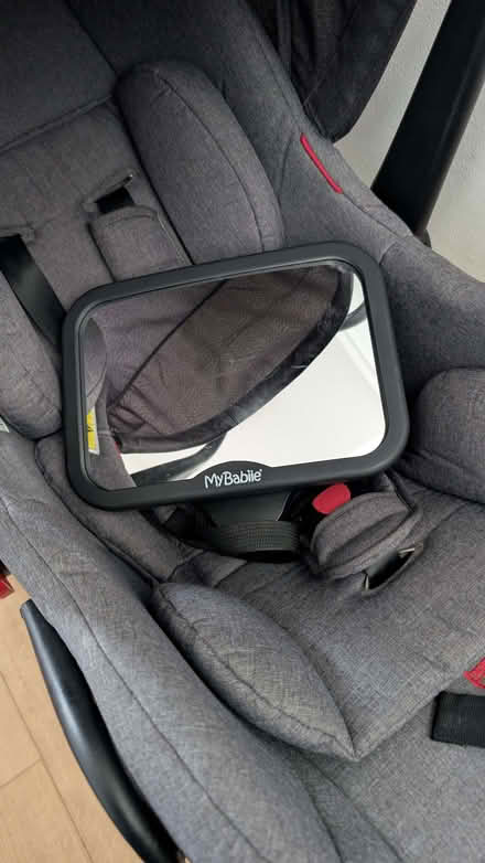 Photo of free Car Seat, Mirror & Potty (Mill Hill, The Hale HA8) #4