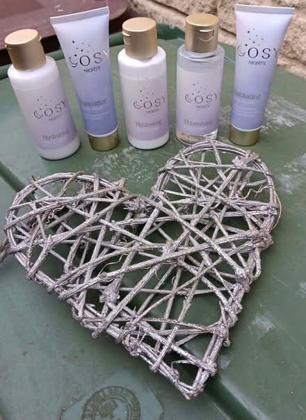 Photo of free personal care products (Bussage GL6) #1